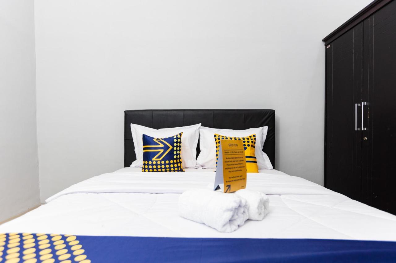Hotel Spot On 2433 Akuanna